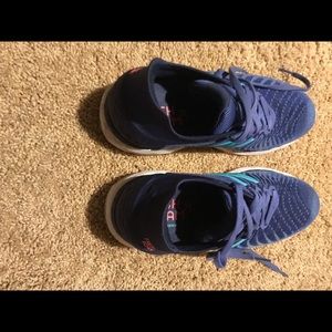 New Balance 860 fresh foam running shoes, size 8.5